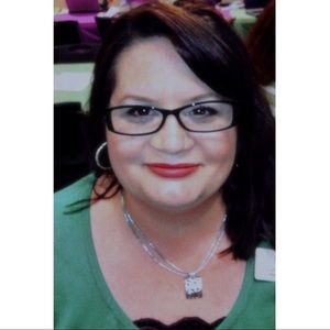 Meet your Posher, Lori